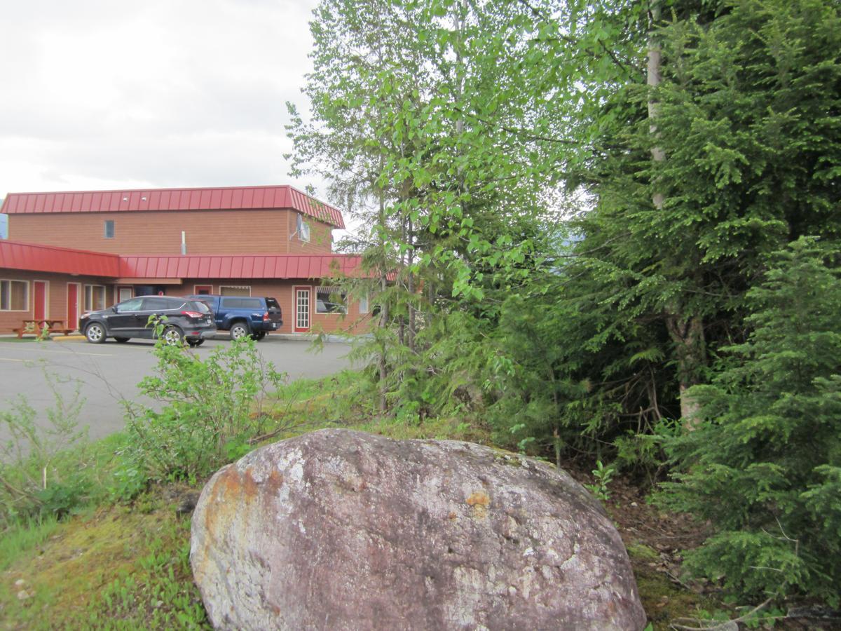 Saddle Mountain Lodge Блю-Ривер Экстерьер фото